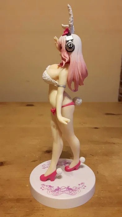 Figurka SoniComi - Sonico Easter Bunny, Pink ver. Figurka SoniComi - Sonico Easter Bunny, Pink ver.