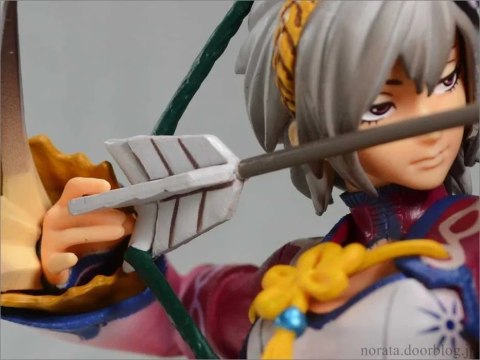 Figurka Monster Hunter 3 - Hunter + Amethyst Bow Figurka Monster Hunter 3 - Hunter + Amethyst Bow